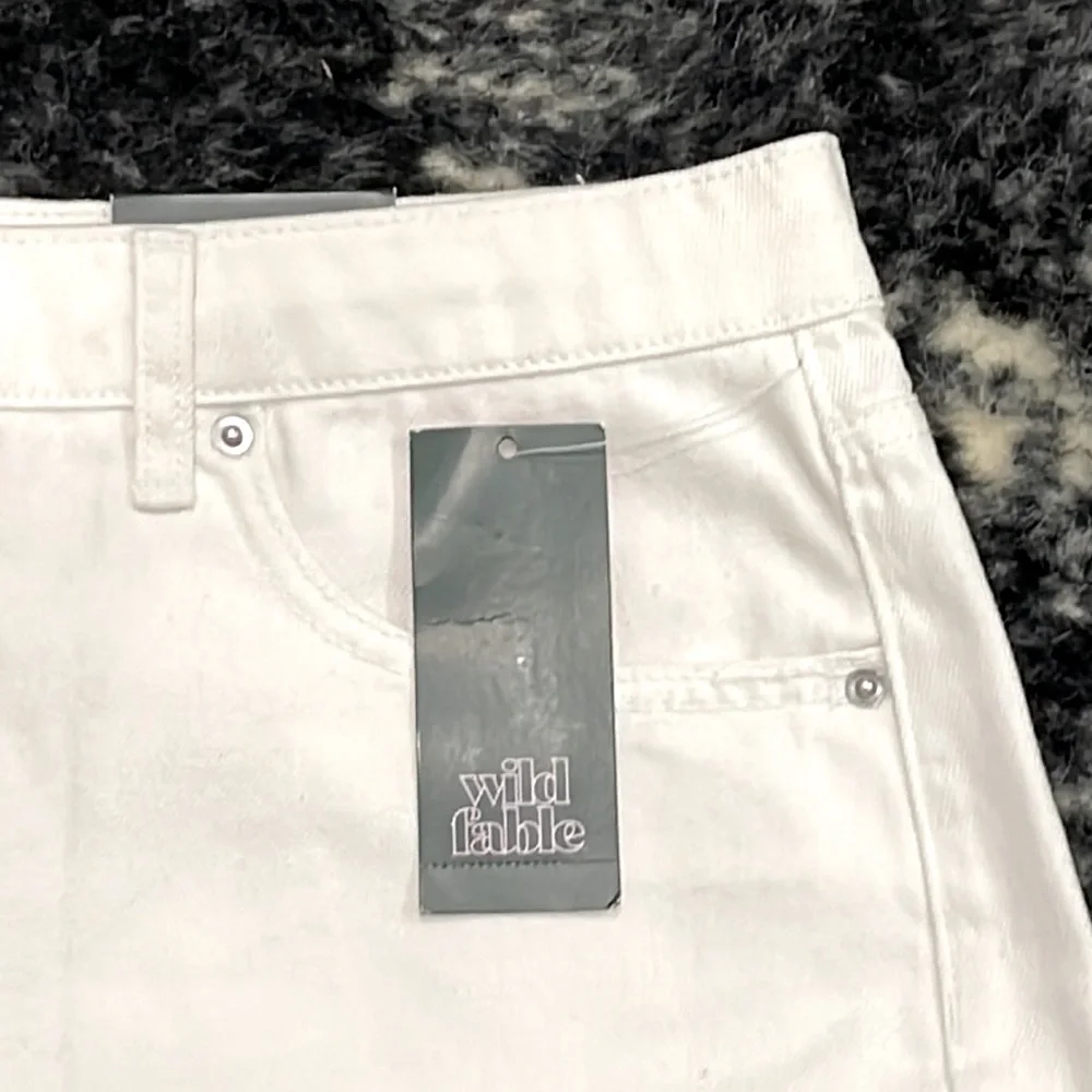 ❌SOLD❌NWT Wild Fable High Rise Shorts - Picture 3 of 8